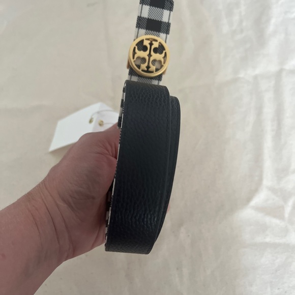 Tory Burch 1" Gingham Reversible Logo Belt XS. Reverses to black leather - Picture 7 of 13